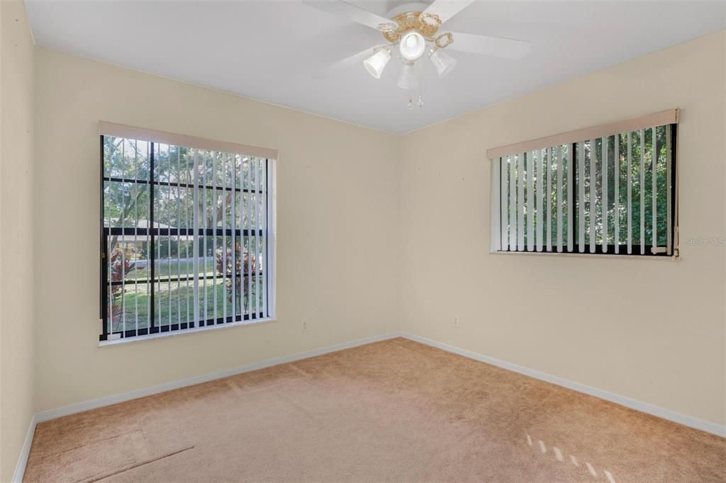 待售: $349,000 (3 贝兹, 2 浴室, 2009 平方英尺)