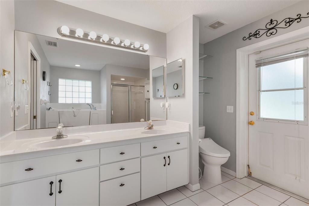 待售: $349,000 (3 贝兹, 2 浴室, 2009 平方英尺)