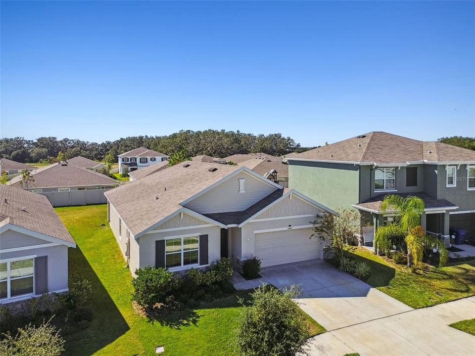 For Rent: $2,699 (4 beds, 2 baths, 1846 Square Feet)