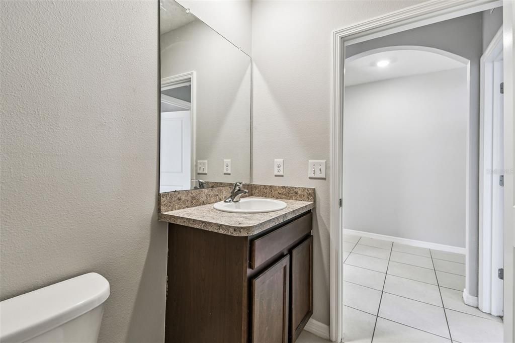 For Rent: $2,699 (4 beds, 2 baths, 1846 Square Feet)