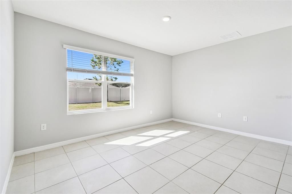 For Rent: $2,699 (4 beds, 2 baths, 1846 Square Feet)