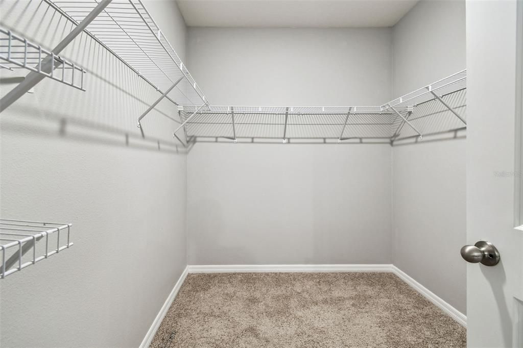 For Rent: $2,699 (4 beds, 2 baths, 1846 Square Feet)