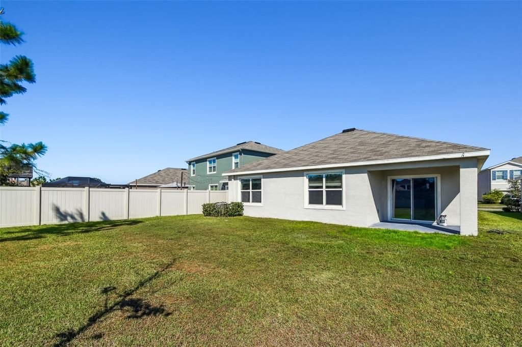 For Rent: $2,699 (4 beds, 2 baths, 1846 Square Feet)