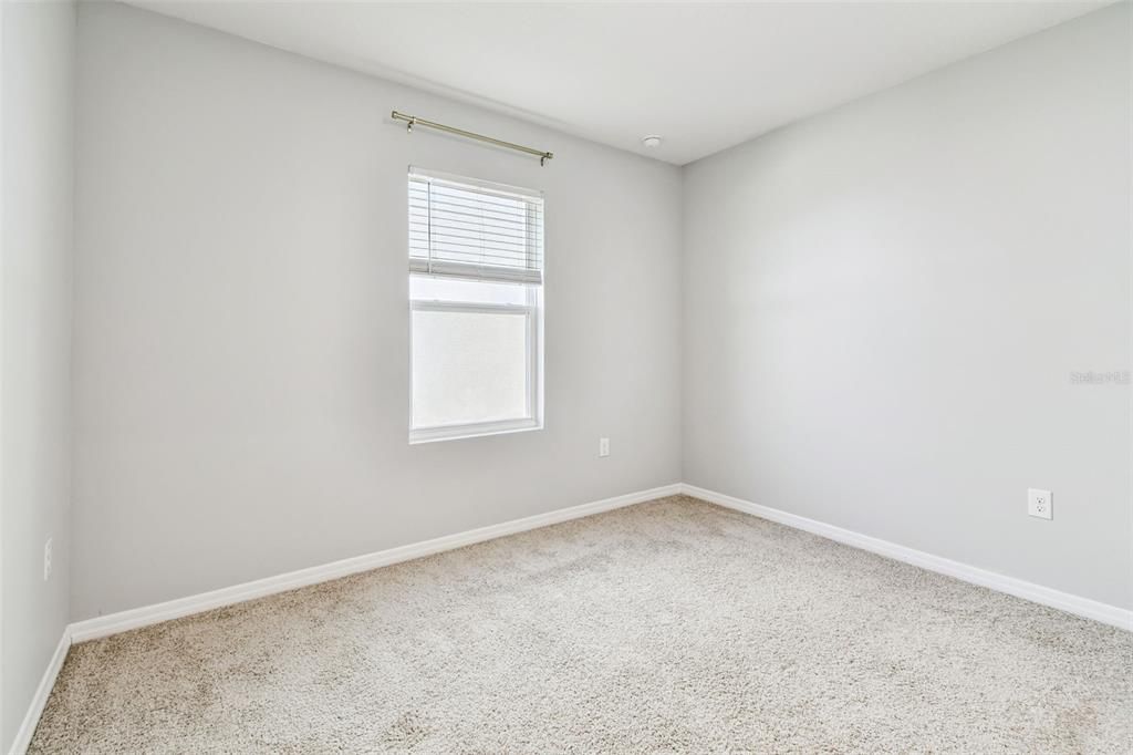 For Rent: $2,699 (4 beds, 2 baths, 1846 Square Feet)