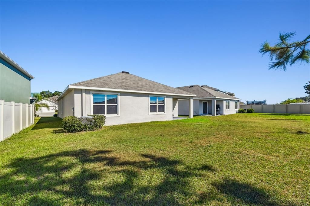 For Rent: $2,699 (4 beds, 2 baths, 1846 Square Feet)