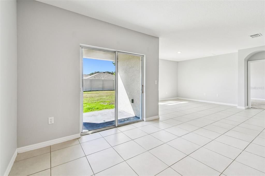 For Rent: $2,699 (4 beds, 2 baths, 1846 Square Feet)