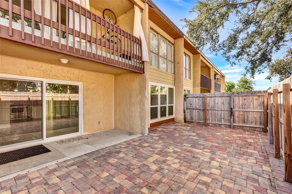 Active With Contract: $189,000 (3 beds, 2 baths, 1200 Square Feet)