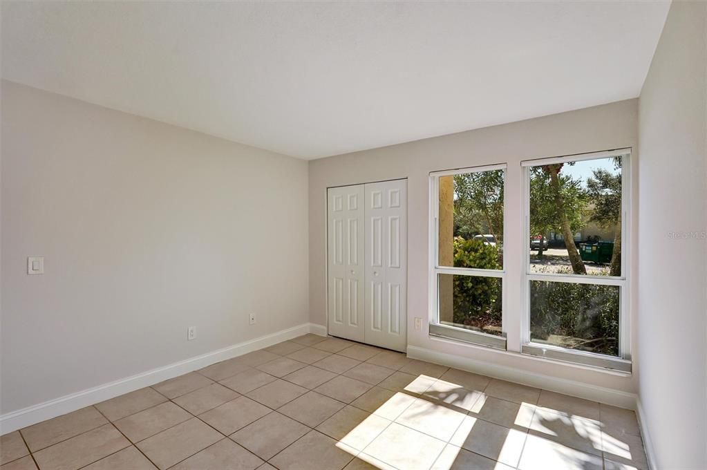 Active With Contract: $189,000 (3 beds, 2 baths, 1200 Square Feet)