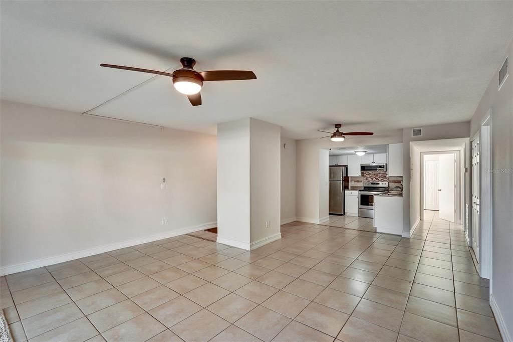 Active With Contract: $189,000 (3 beds, 2 baths, 1200 Square Feet)