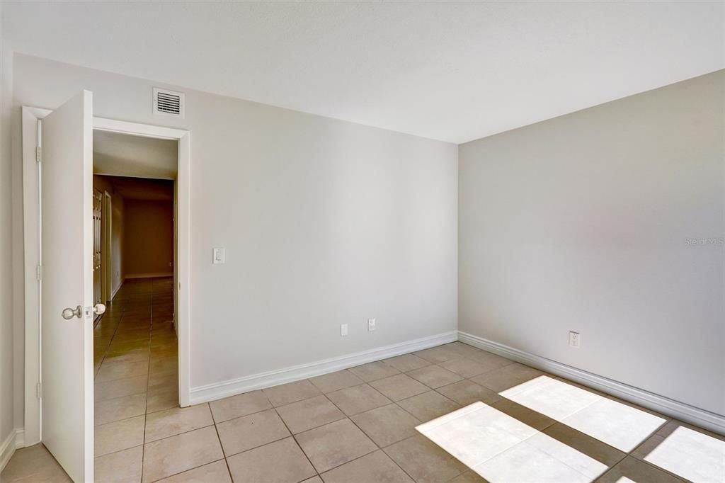 Active With Contract: $189,000 (3 beds, 2 baths, 1200 Square Feet)