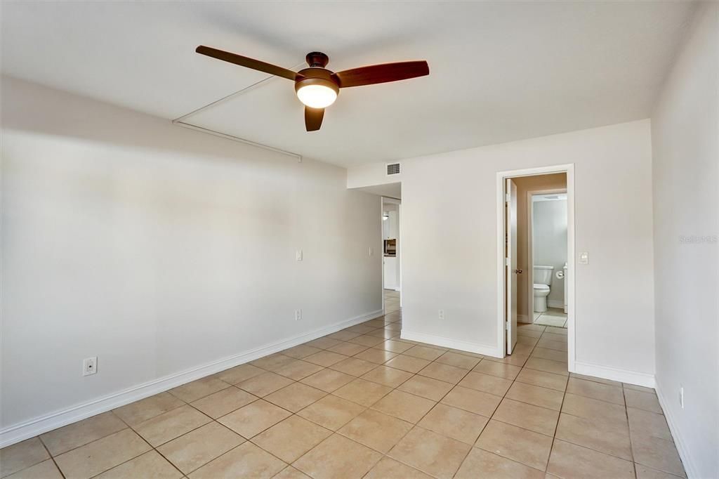 Active With Contract: $189,000 (3 beds, 2 baths, 1200 Square Feet)