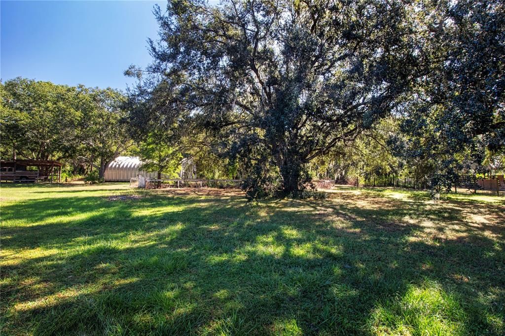 合同活跃: $400,000 (3 贝兹, 2 浴室, 1499 平方英尺)