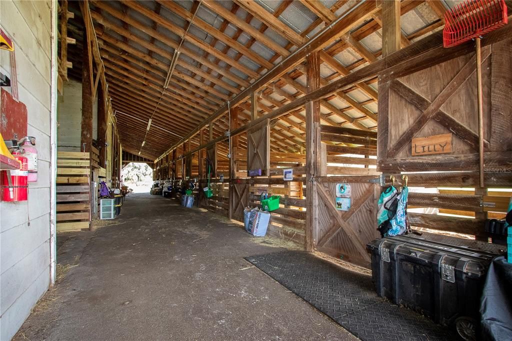 合同活跃: $400,000 (3 贝兹, 2 浴室, 1499 平方英尺)