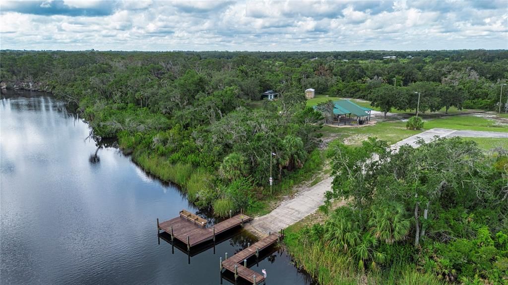 合同活跃: $400,000 (3 贝兹, 2 浴室, 1499 平方英尺)