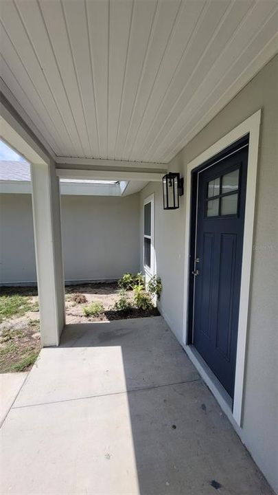 For Rent: $2,150 (3 beds, 2 baths, 1400 Square Feet)