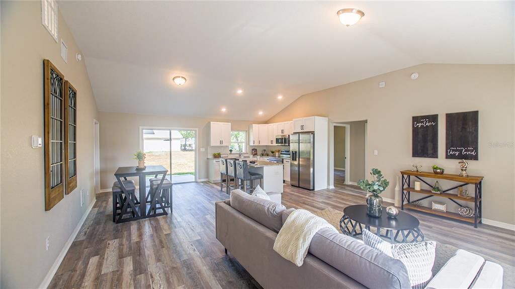 For Rent: $2,150 (3 beds, 2 baths, 1400 Square Feet)