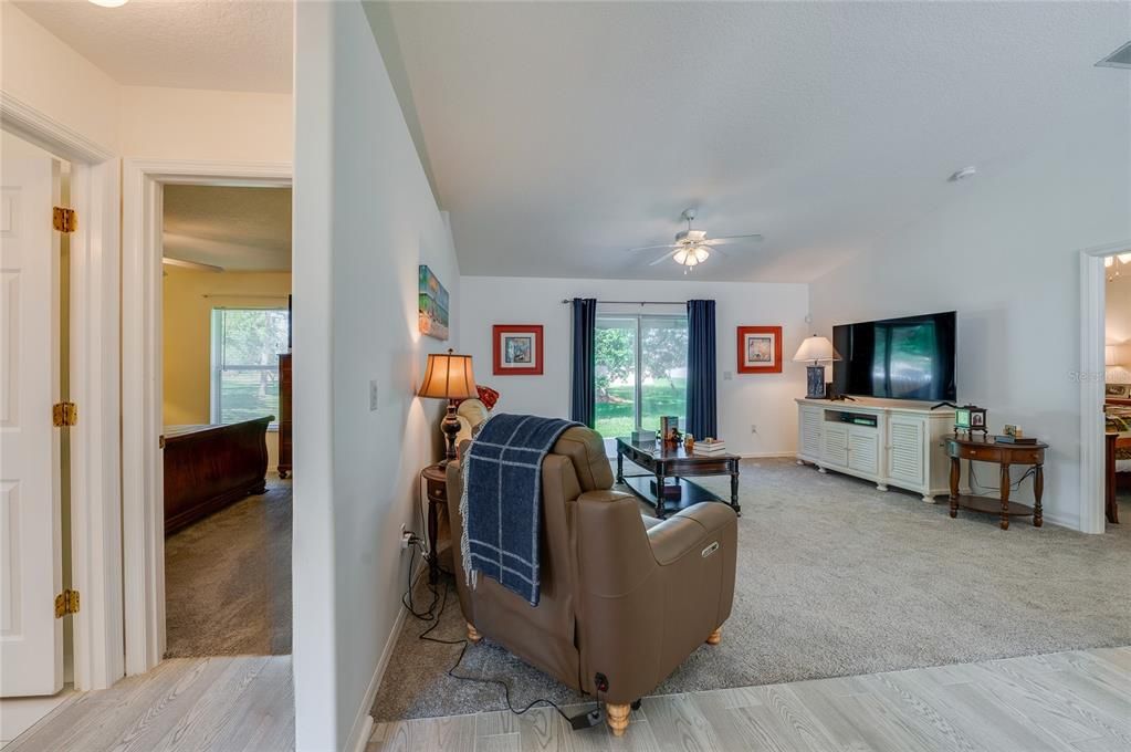 Active With Contract: $324,900 (3 beds, 2 baths, 1276 Square Feet)