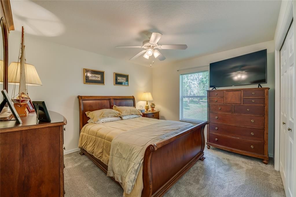 Active With Contract: $324,900 (3 beds, 2 baths, 1276 Square Feet)