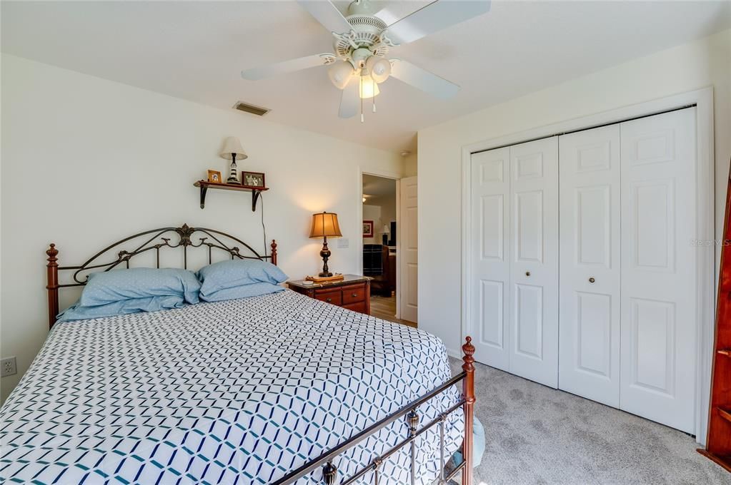 Active With Contract: $324,900 (3 beds, 2 baths, 1276 Square Feet)