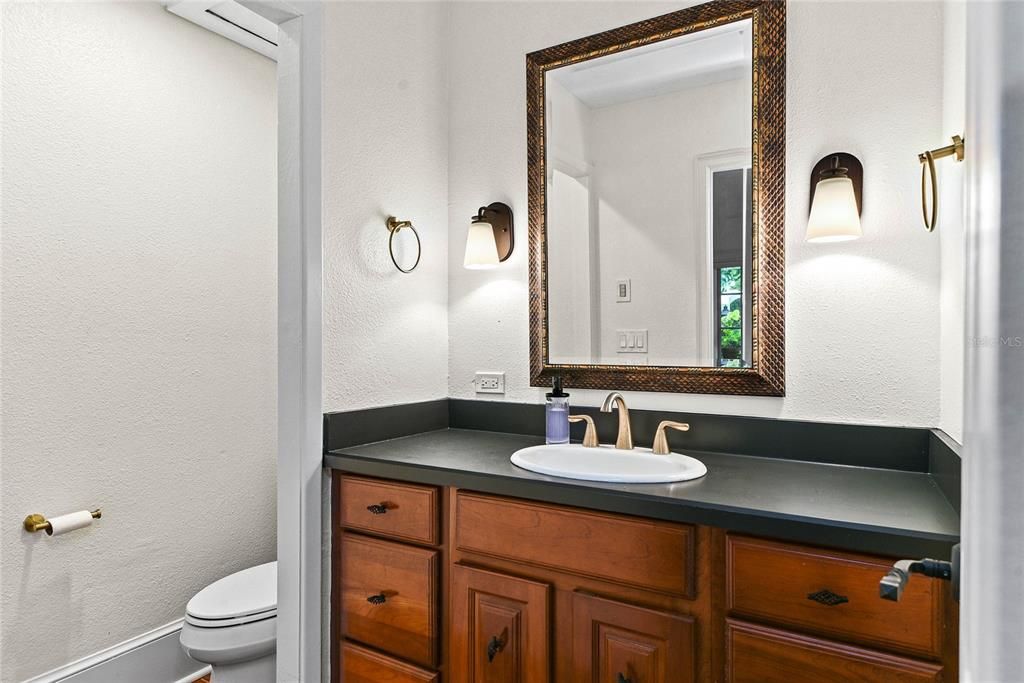 Active With Contract: $2,050,000 (4 beds, 3 baths, 4722 Square Feet)