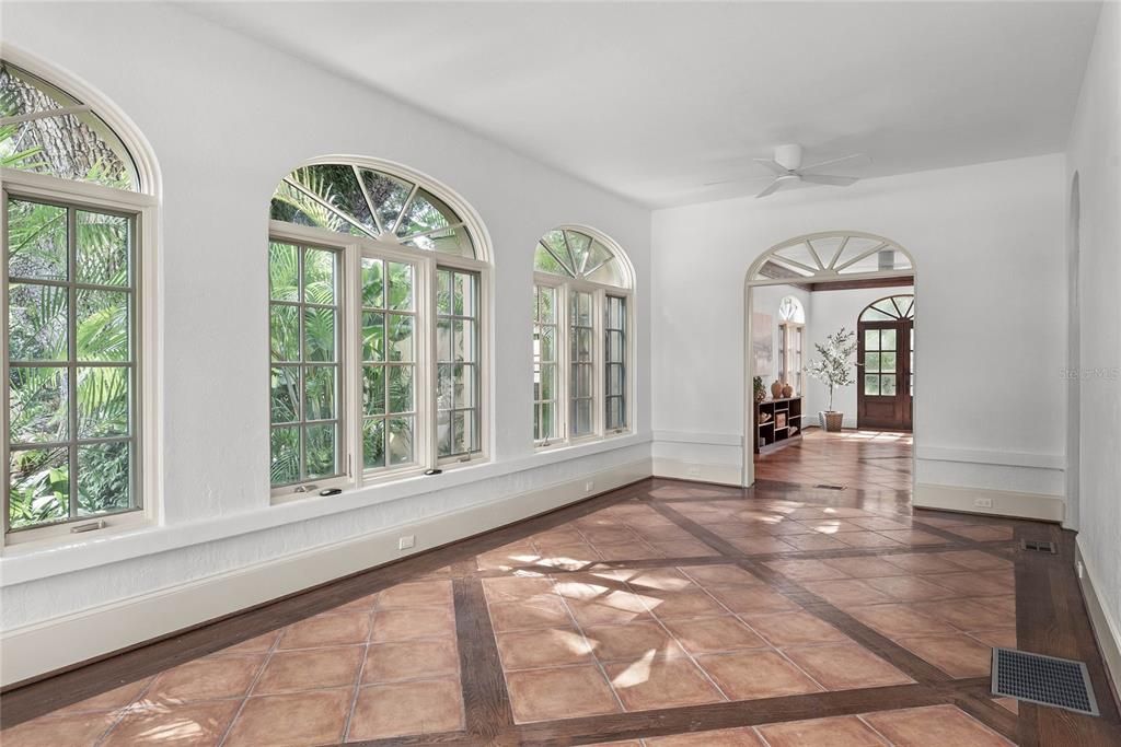 Active With Contract: $2,050,000 (4 beds, 3 baths, 4722 Square Feet)