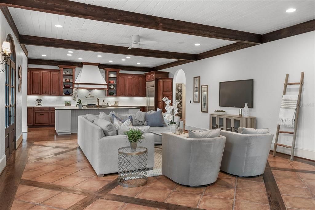 Active With Contract: $2,050,000 (4 beds, 3 baths, 4722 Square Feet)