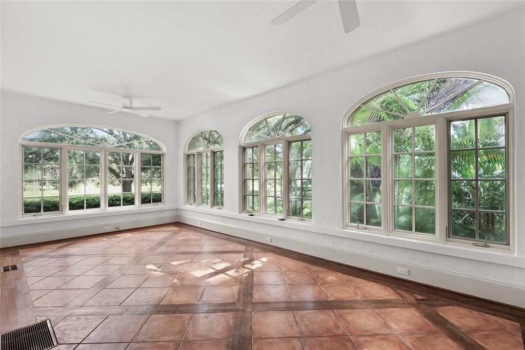 Active With Contract: $2,050,000 (4 beds, 3 baths, 4722 Square Feet)