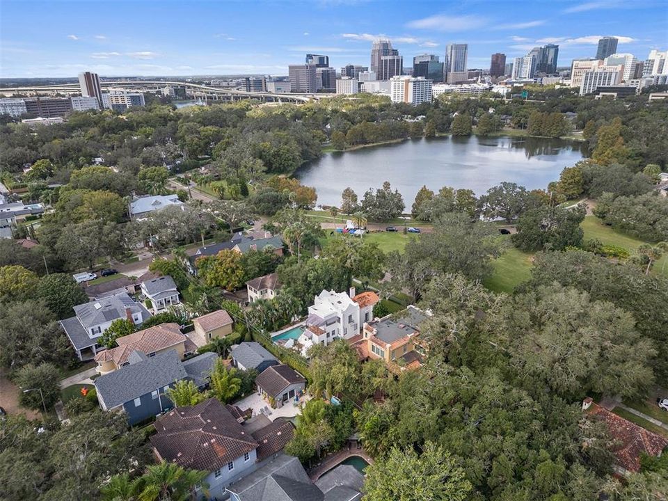 Active With Contract: $2,050,000 (4 beds, 3 baths, 4722 Square Feet)