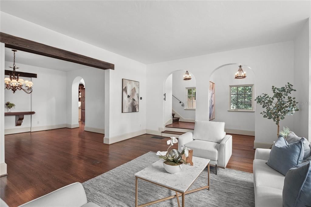 Active With Contract: $2,050,000 (4 beds, 3 baths, 4722 Square Feet)