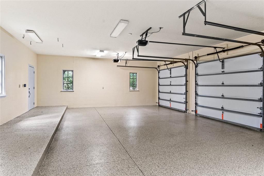 Active With Contract: $2,050,000 (4 beds, 3 baths, 4722 Square Feet)