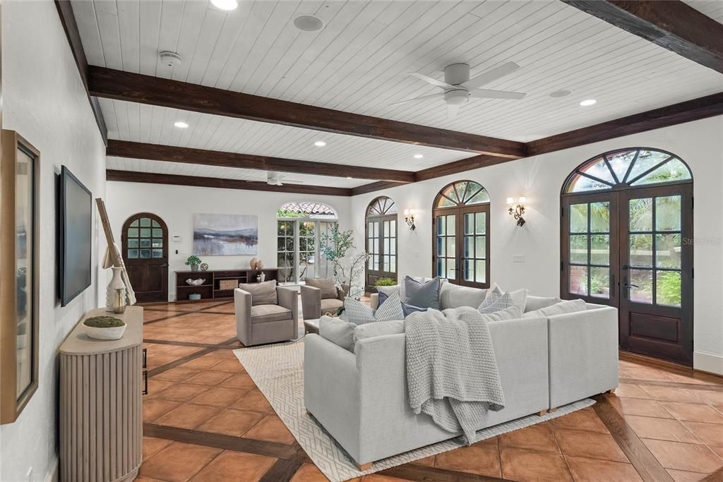 Active With Contract: $2,050,000 (4 beds, 3 baths, 4722 Square Feet)