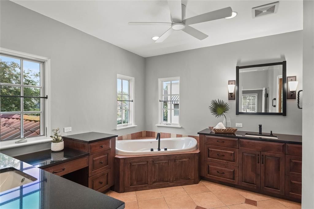 Active With Contract: $2,050,000 (4 beds, 3 baths, 4722 Square Feet)