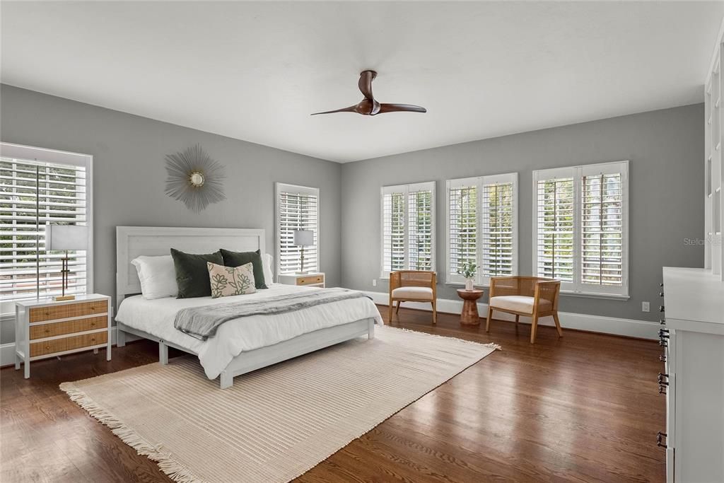 Active With Contract: $2,050,000 (4 beds, 3 baths, 4722 Square Feet)