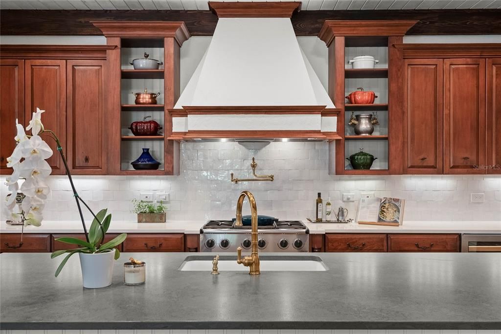 Active With Contract: $2,050,000 (4 beds, 3 baths, 4722 Square Feet)