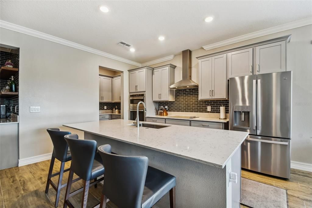 En Renta: $3,200 (4 camas, 3 baños, 2088 Pies cuadrados)