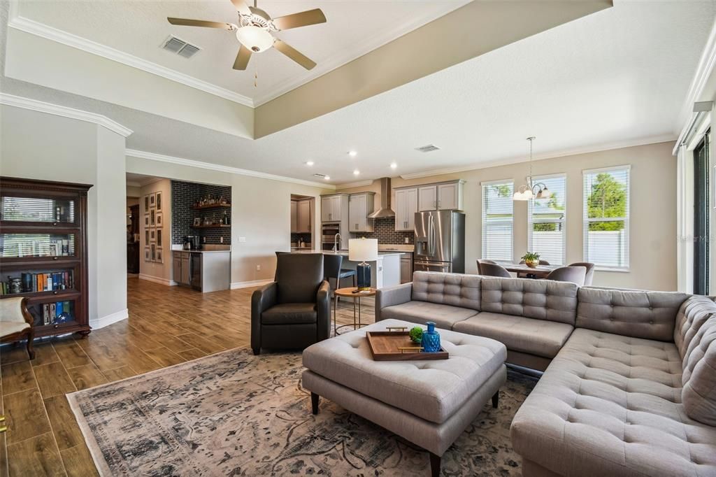 En Renta: $3,200 (4 camas, 3 baños, 2088 Pies cuadrados)