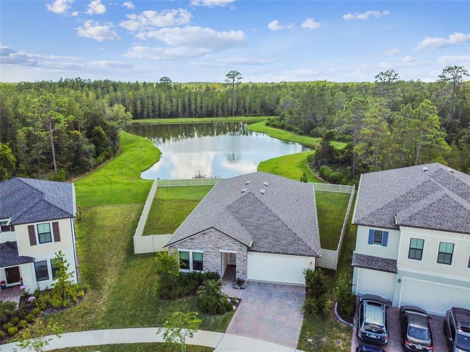 En Renta: $3,200 (4 camas, 3 baños, 2088 Pies cuadrados)