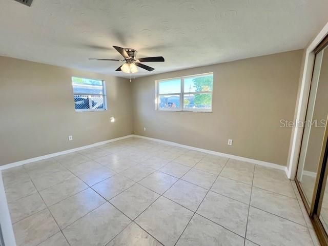 For Rent: $1,800 (3 beds, 2 baths, 1252 Square Feet)