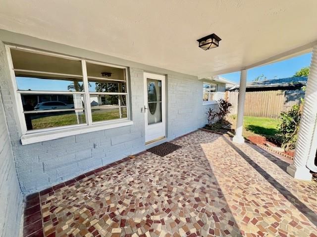 For Rent: $1,800 (3 beds, 2 baths, 1252 Square Feet)