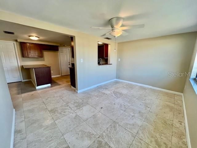 For Rent: $1,800 (3 beds, 2 baths, 1252 Square Feet)