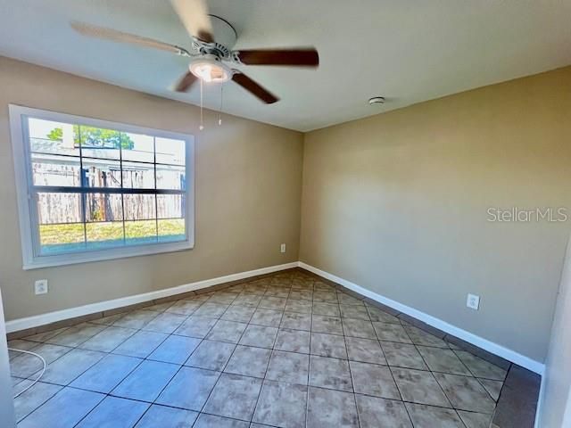 For Rent: $1,800 (3 beds, 2 baths, 1252 Square Feet)