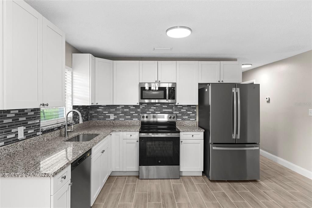 待售: $235,990 (3 贝兹, 2 浴室, 1176 平方英尺)