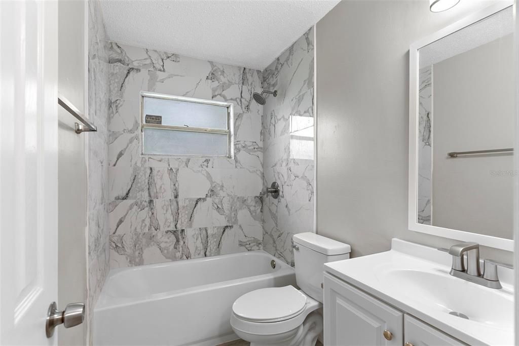 待售: $235,990 (3 贝兹, 2 浴室, 1176 平方英尺)