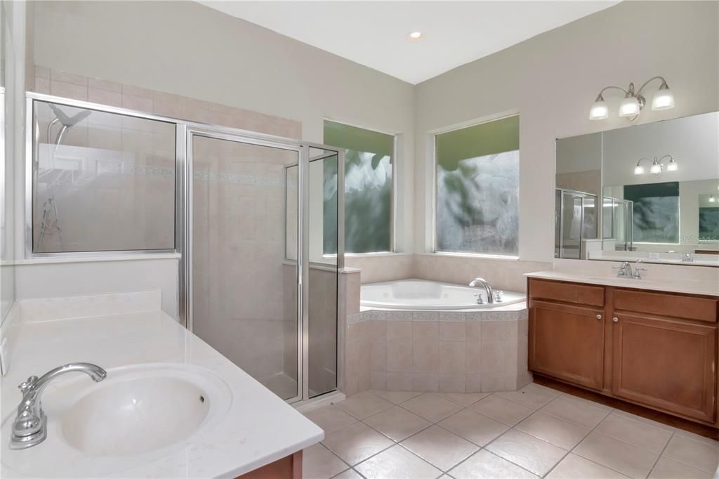 En Venta: $699,990 (4 camas, 3 baños, 3125 Pies cuadrados)