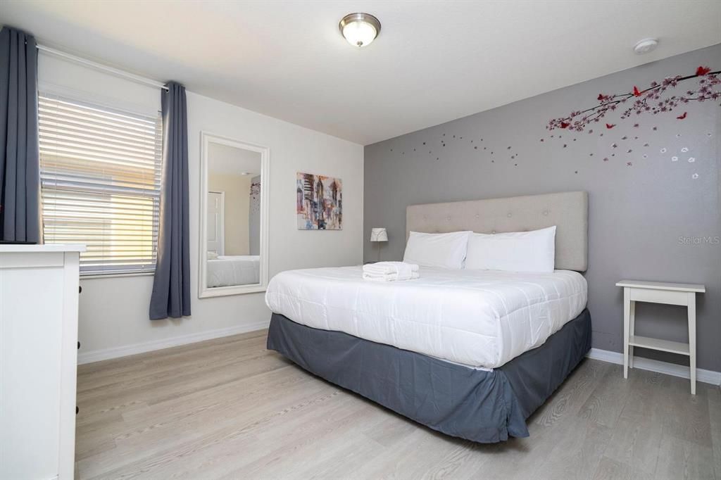 For Rent: $3,800 (5 beds, 4 baths, 2806 Square Feet)