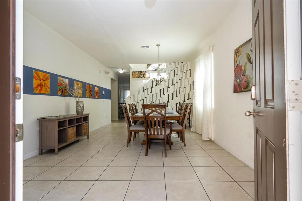 For Rent: $3,800 (5 beds, 4 baths, 2806 Square Feet)