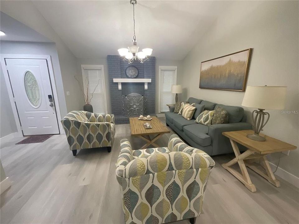 En Renta: $2,200 (3 camas, 2 baños, 1444 Pies cuadrados)