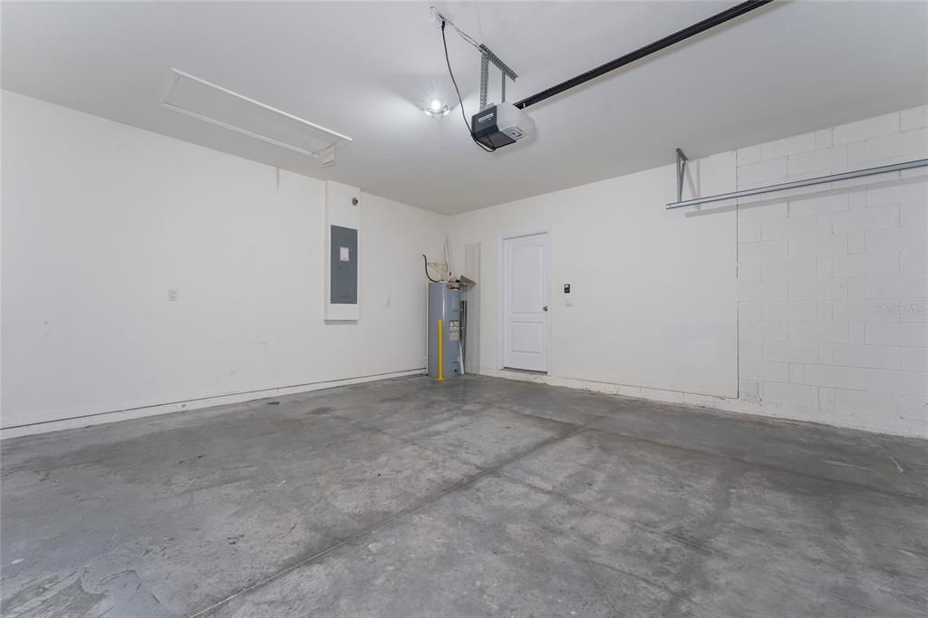 For Rent: $2,300 (3 beds, 2 baths, 1516 Square Feet)