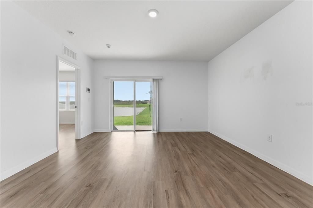 For Rent: $2,300 (3 beds, 2 baths, 1516 Square Feet)