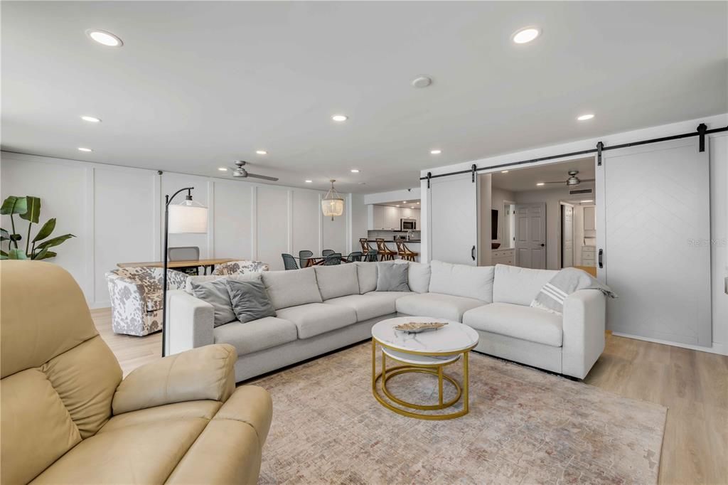 En Venta: $749,000 (2 camas, 2 baños, 1385 Pies cuadrados)